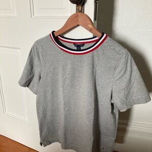Tommy Hilfiger gray t-shirt in large